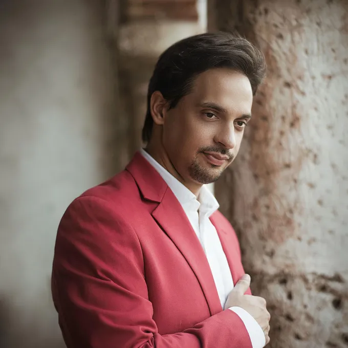 Darwin Aquino